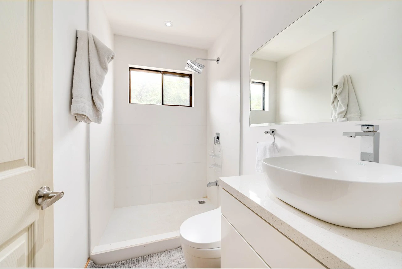 Las Palmas 201F: Turnkey 3-Bedroom Condo Near Tamarindo Beach - Gallery image 13