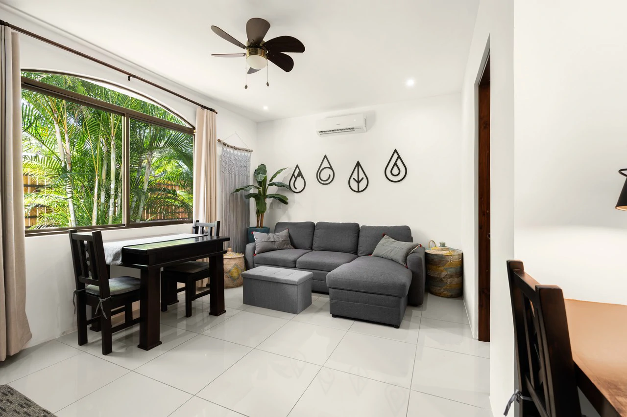 Casa Suerte: Modern 2-Bedroom Tropical Home with Pool Near Playa Potrero and Flamingo Marina - Gallery image 12