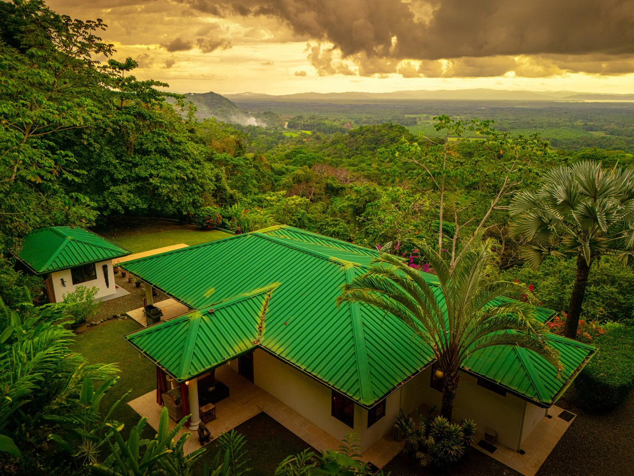 Casa Mono Titi: Front Ridge Ocean View  – Tres Rios, Costa Rica - Gallery image 6
