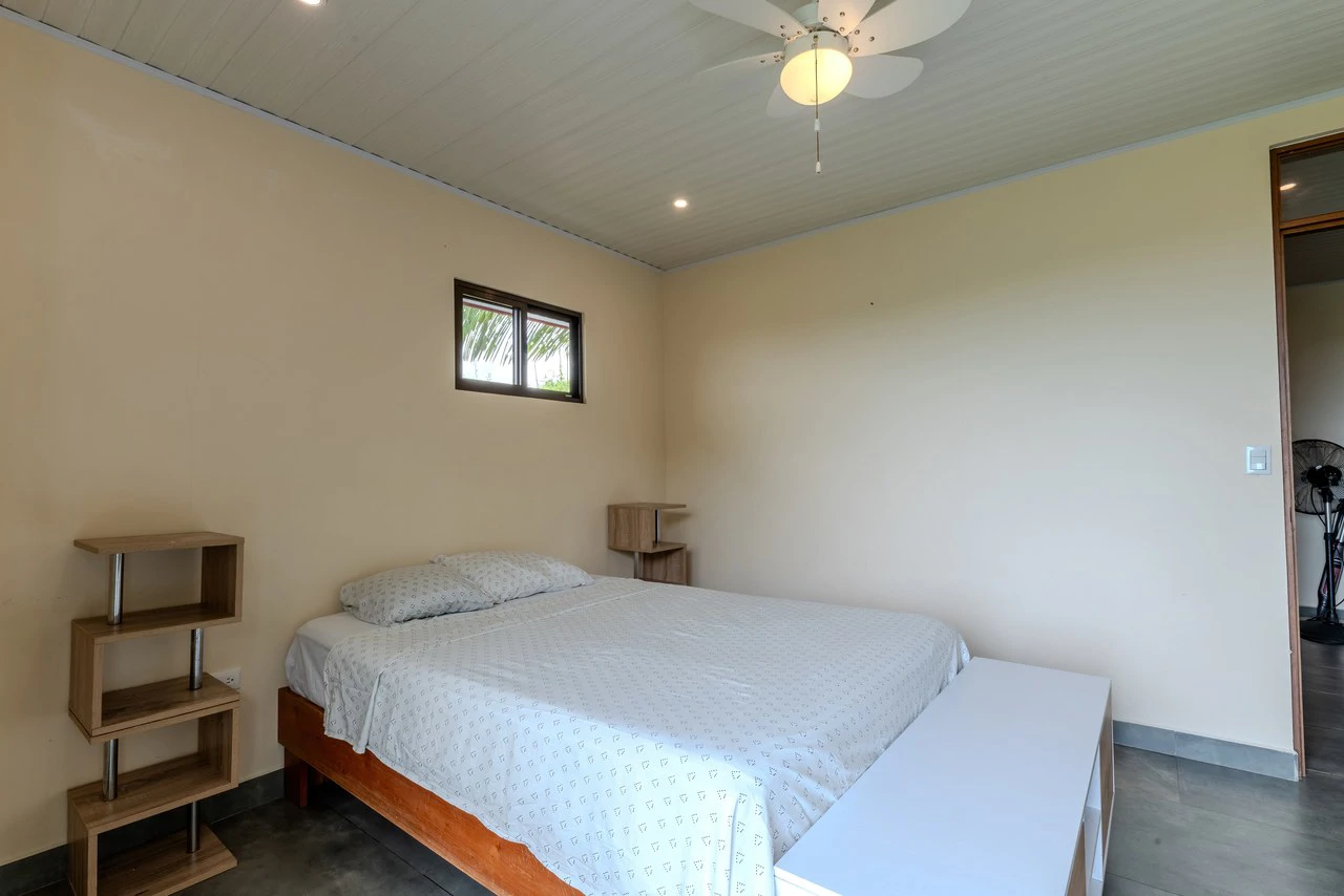 Casa Blanca: Ocean & Mountain View Home in Platanillo - Gallery image 33