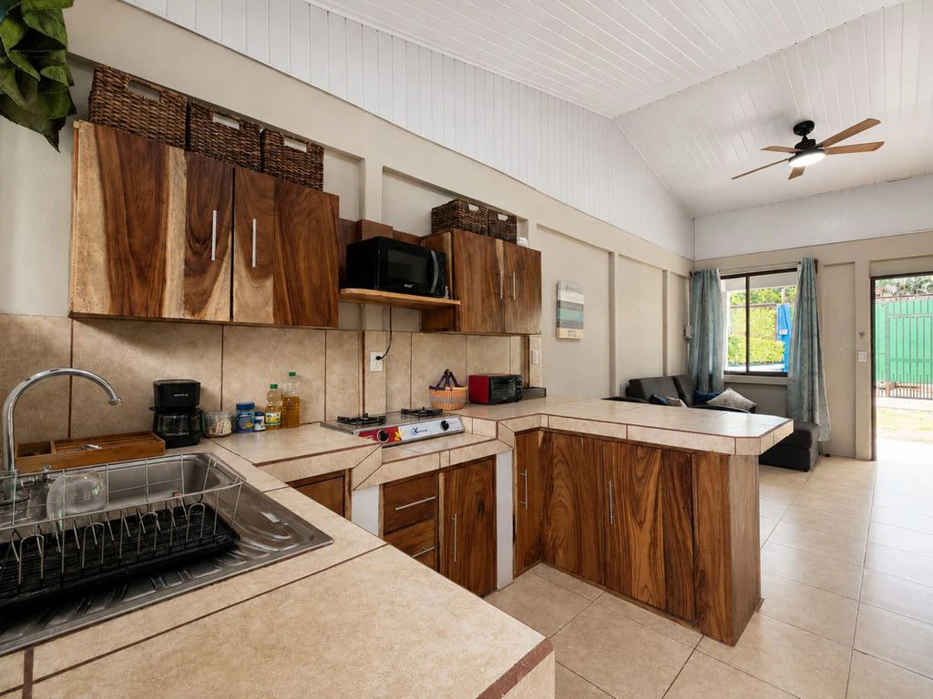 Casa Elo:  Home Close to the Beaches, Combining Local Living with Rental Potential - photo 7