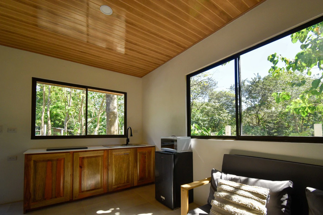 Home and Rental Apartment in Quiet Neighborhood - Gallery image 18