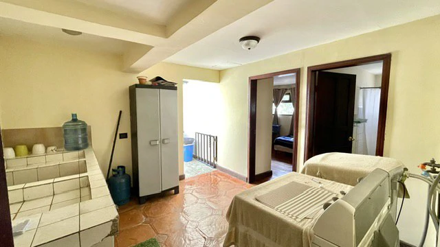 Casa Pinares: Rare 0.30-Acre Sprawling Garden Estate in Pinares, Curridabat | 1,241 m² Lot with Mature Trees, Protected Forest Views & 5,380 Sq. Ft. Build - photo 44