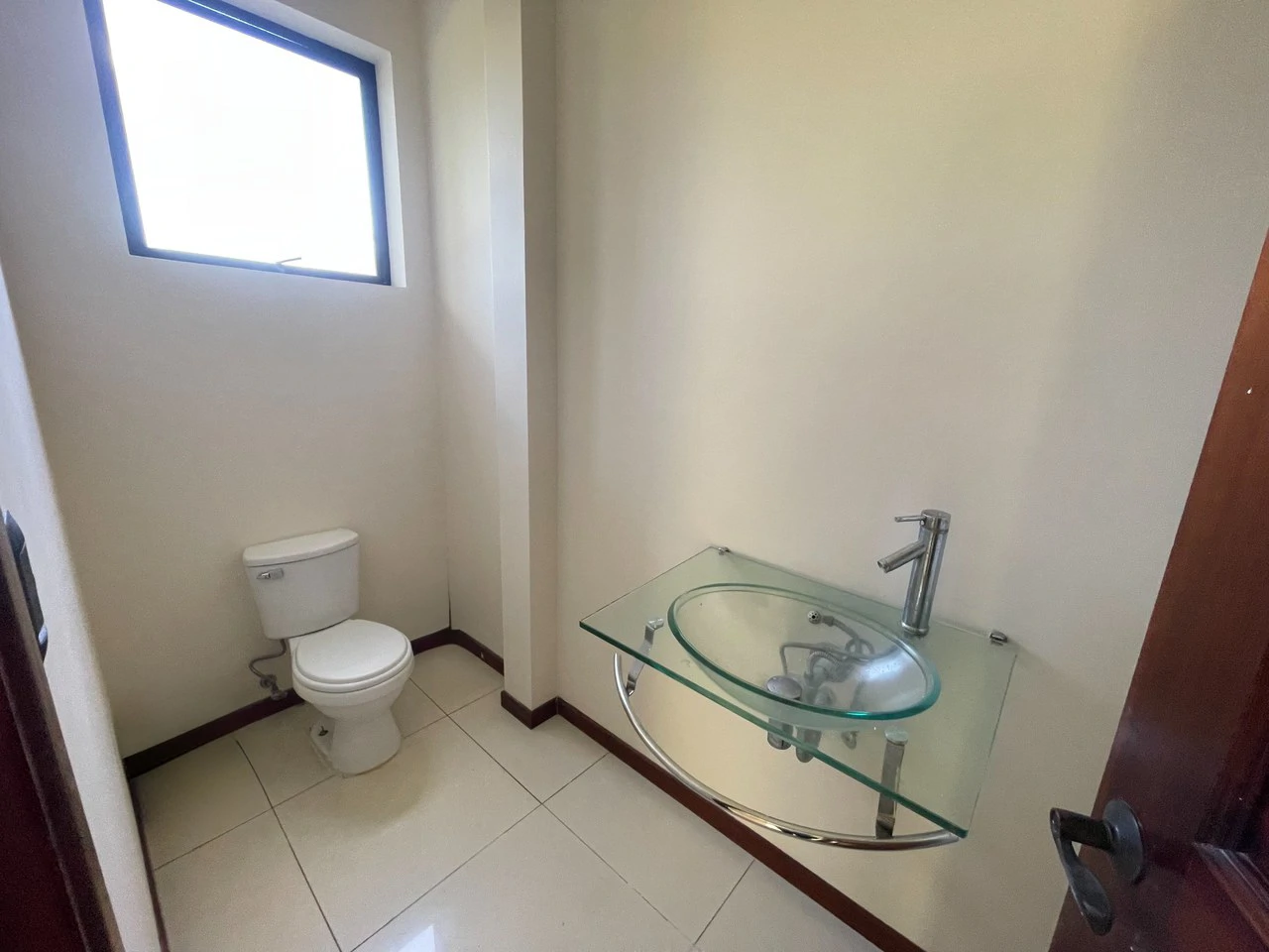 La Garia 3 floors modern: Magnificent Luxury Estate with Gardens in La Garita, Alajuela - Gallery image 22
