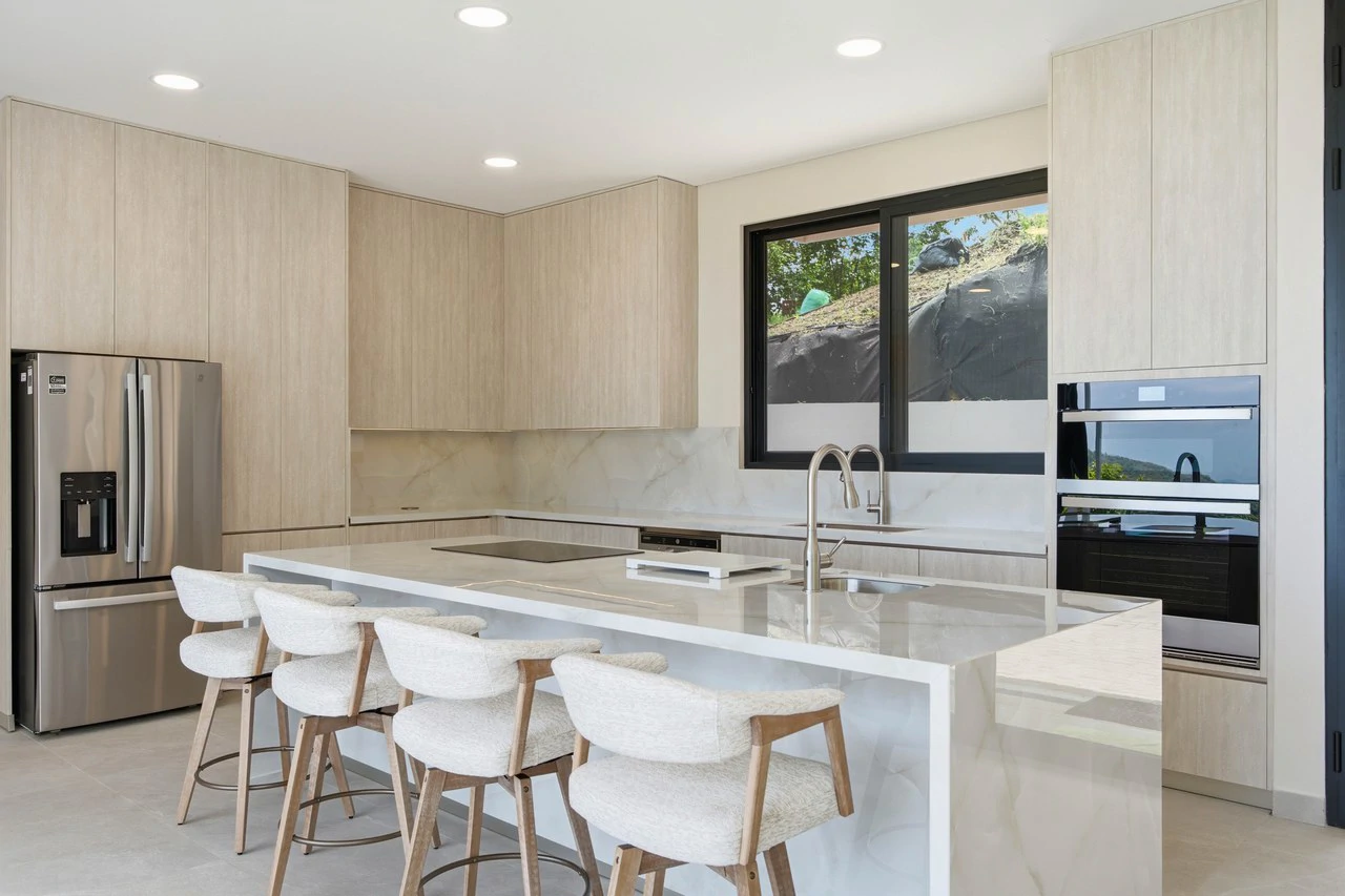 Casa Flores del Mar: Brand-New Contemporary Living with Pacific Ocean Views in Playa Grande - Gallery image 7