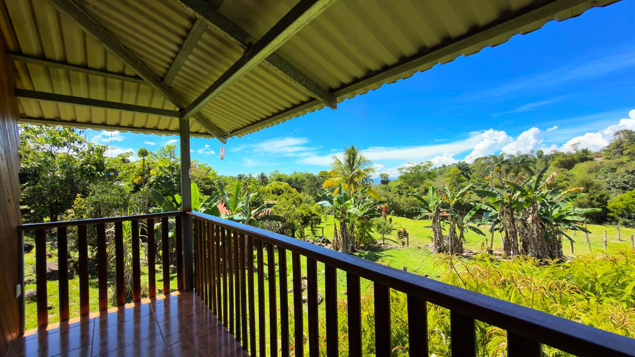 Countryside House For Sale in Cajon - Gallery image 9