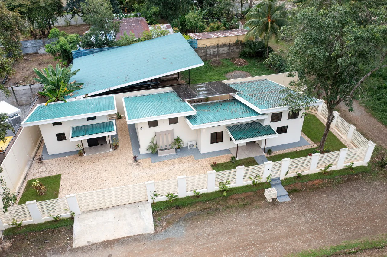 Modern 3-Bedroom Home Near Marino Ballena National Park – Central Uvita - Gallery image 24
