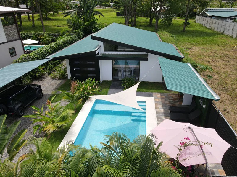 Butterfly Wings House 3 Bed 2 Bath Walking Distance To Town - Gallery image 43