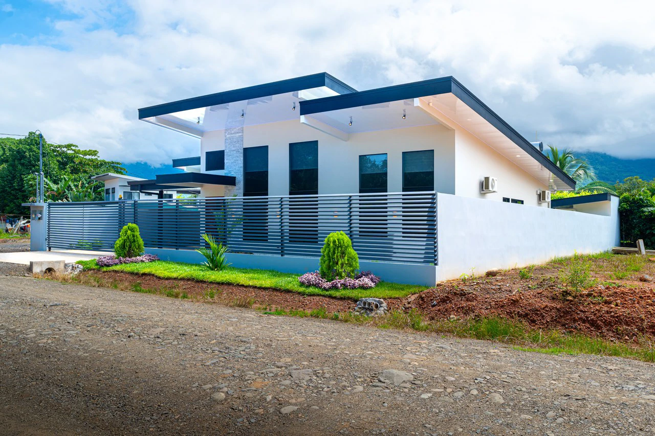 River Bend Estates, 3 Bedroom Masterpiece.: House For Sale in Uvita - Gallery image 14