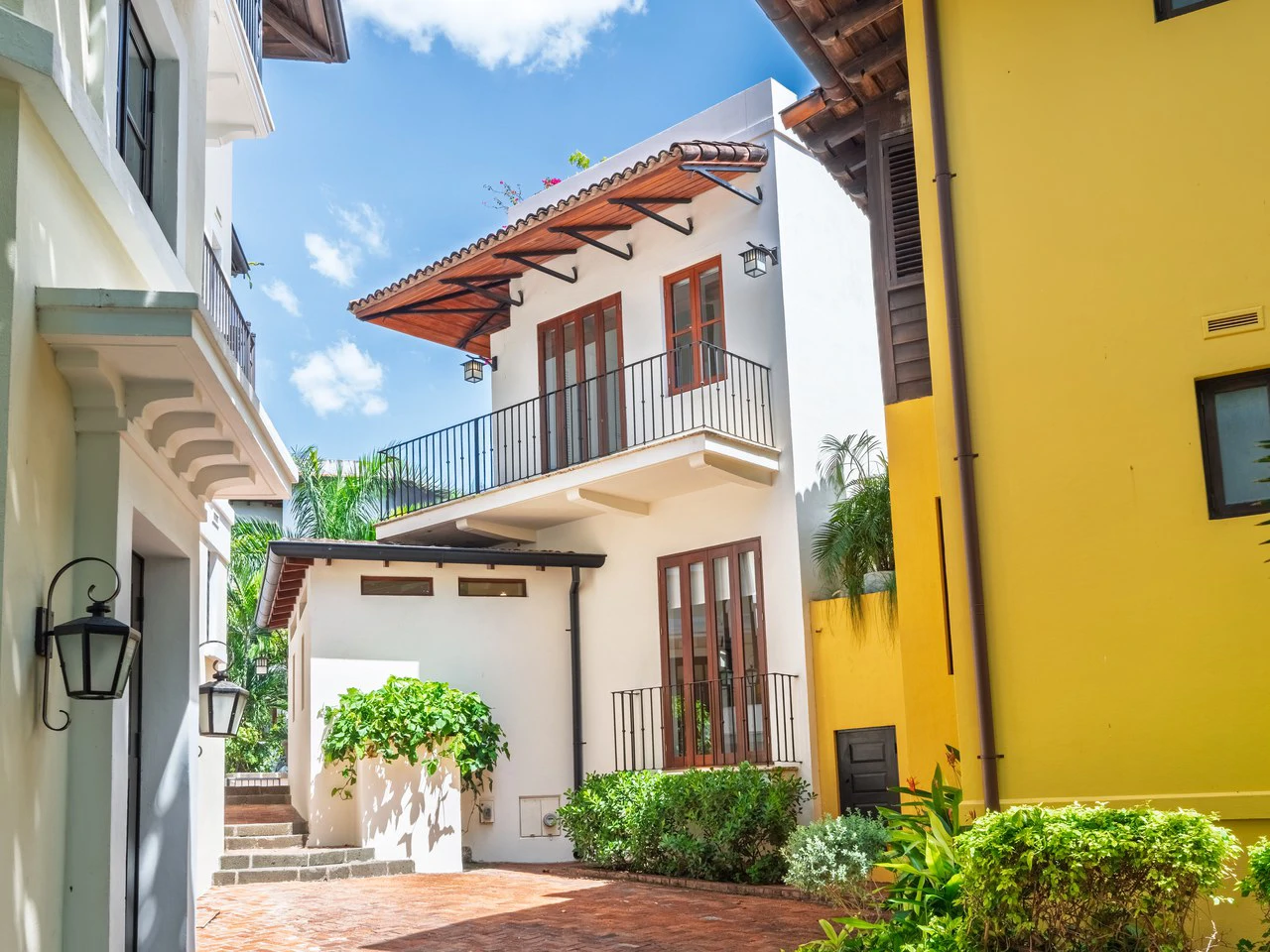 25 Paseo Del Mar: Best-Priced Beachfront Home in Las Catalinas - Gallery image 50