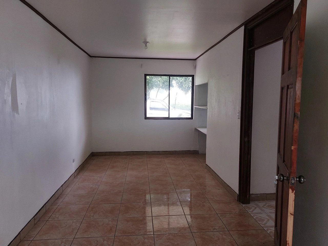 VISTA BAHIA : Newly remodelled Home on 3 acres lake view and public road front - Gallery image 8