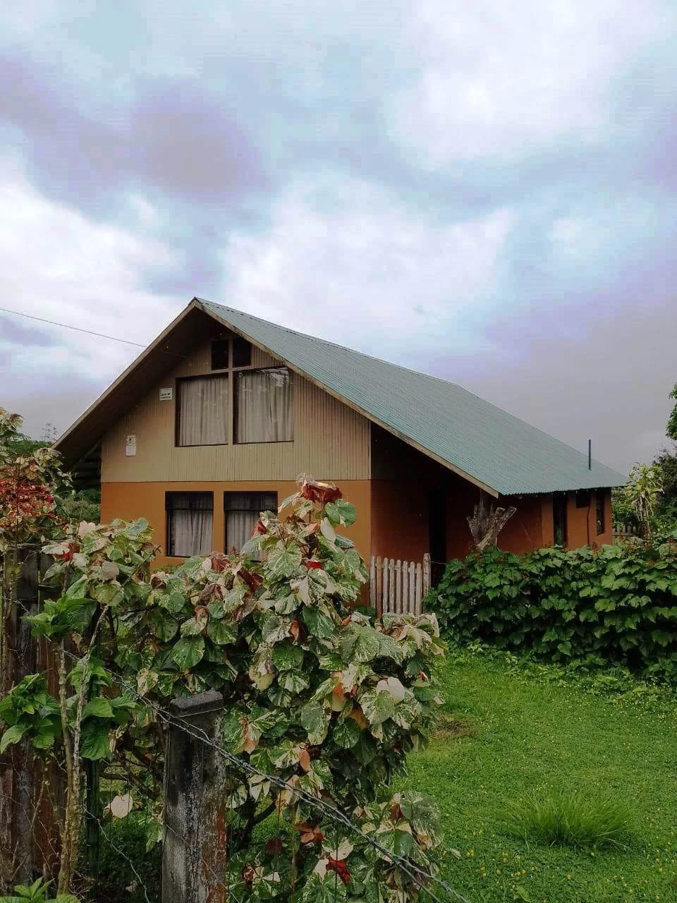CHALET DEL LAGO - Beautiful A-Frame home in tropical garden - Gallery image 26