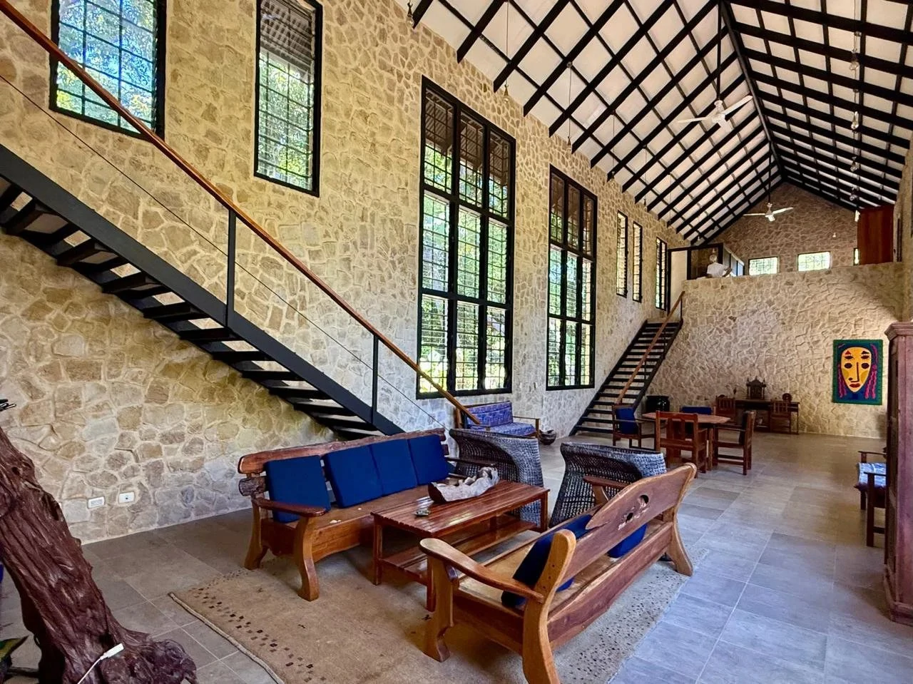STONE CASTLE: $622,000 USD Your very own "Private Stone Castle" in Costa Rica's Blue Zone. - Gallery image 8