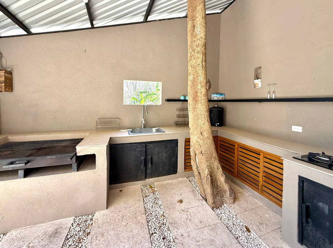 Casa Buddha (Casa Buda): Modern Tropical Home with Pool Near the Beach in Costa Rica  $365,000 - Gallery image 32