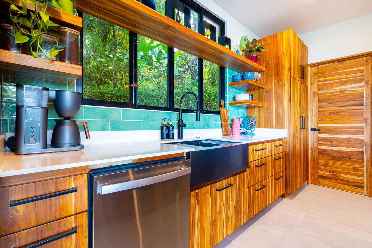 Mountain House For Sale in Escaleras - Gallery image 10