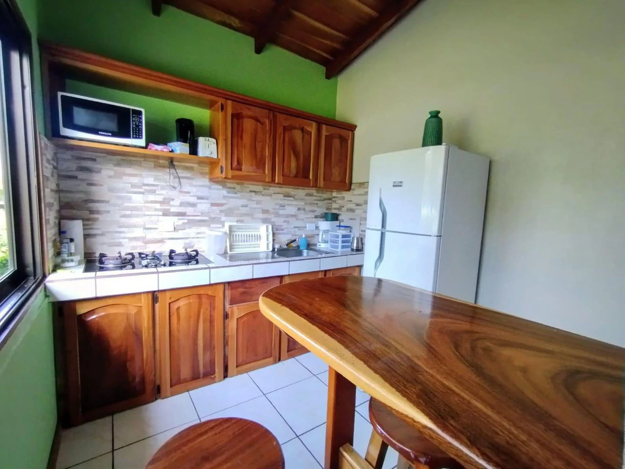 2 Acres with 4 houses Centrally located in Monteverde BV0224: Turn-Key Accommodations Business on 2 Acres Just 5 Minutes from Santa Elena – Surrounded by Nature, Ready to Grow - Gallery image 21