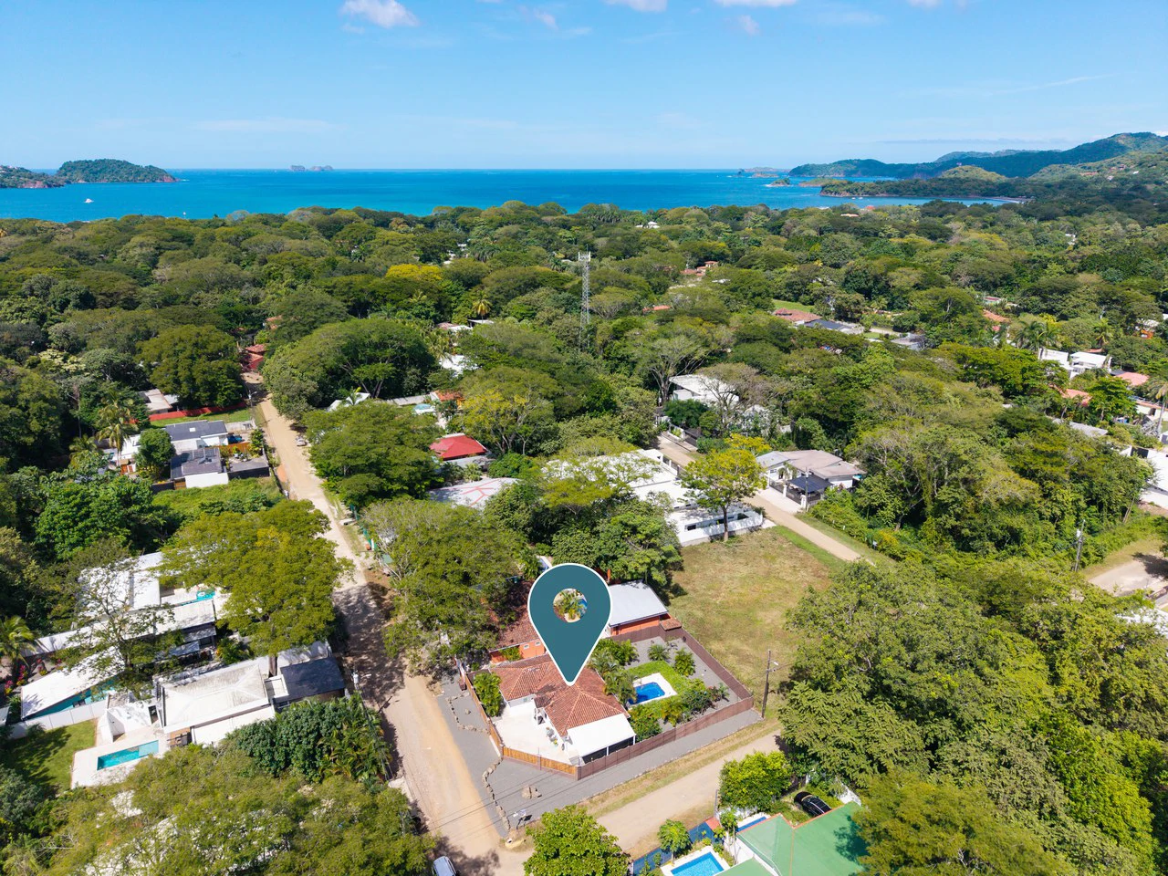 Casa Suerte: Modern 2-Bedroom Tropical Home with Pool Near Playa Potrero and Flamingo Marina - Gallery image 24