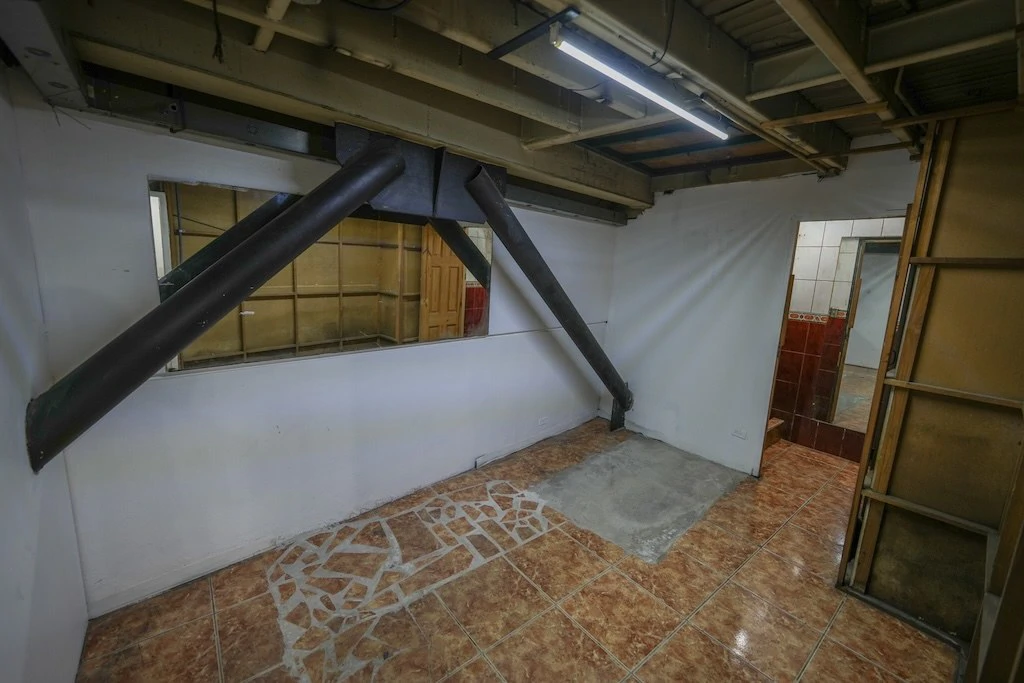 Bar/Nightclub For Sale in Amón - Gallery image 9