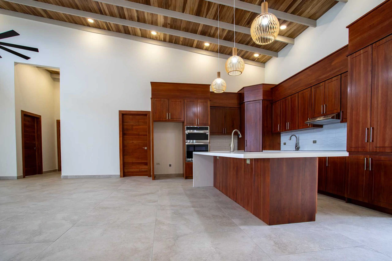 New Contemporary Home with Infinity Pool for Sale in Atenas, Costa Rica - photo 12