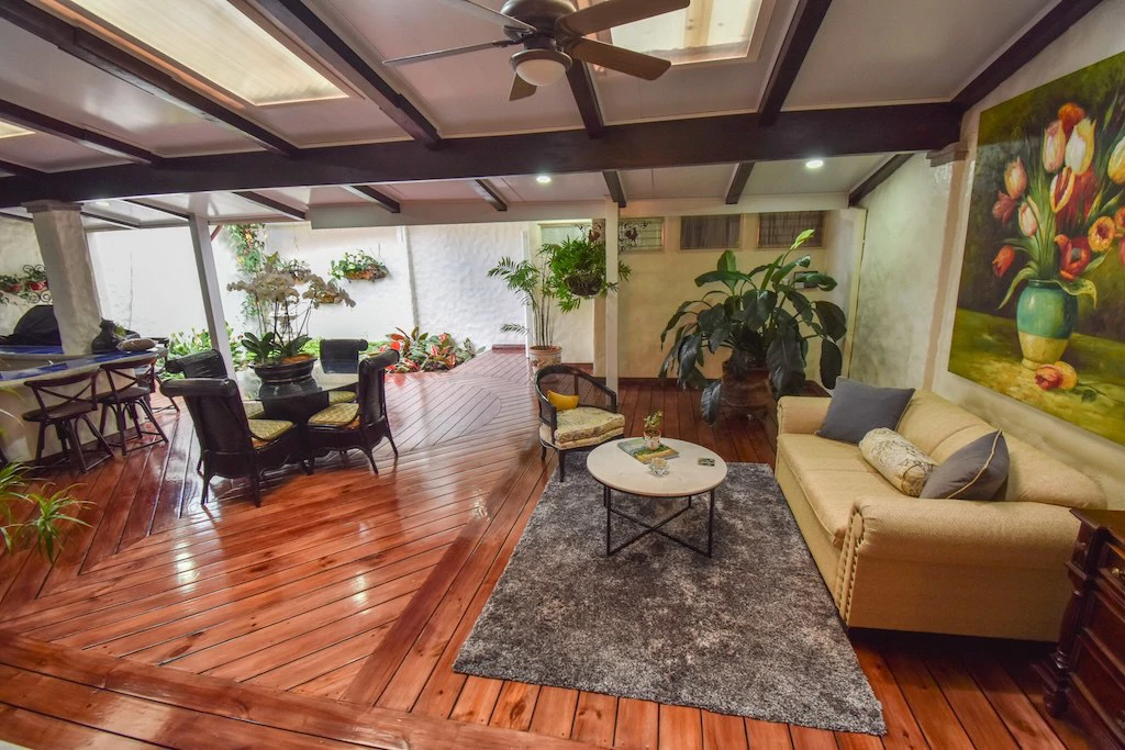 House For Sale in San Antonio - Gallery image 9
