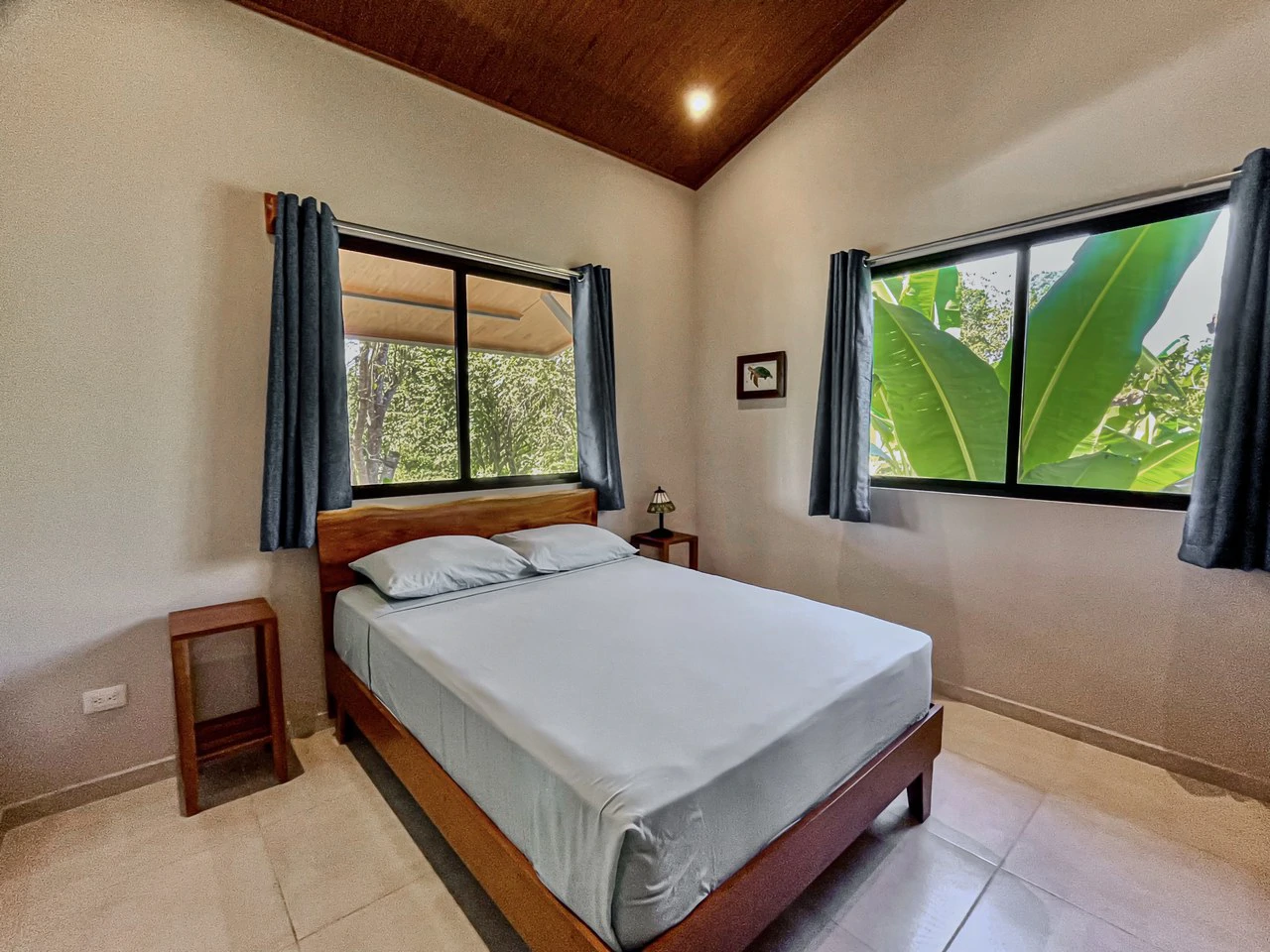 .075 ACRES – 2 Bedroom New Construction Home, Walk to the River, 5min to Playa Matapalo, 15min to Dominical!!!! - Gallery image 20