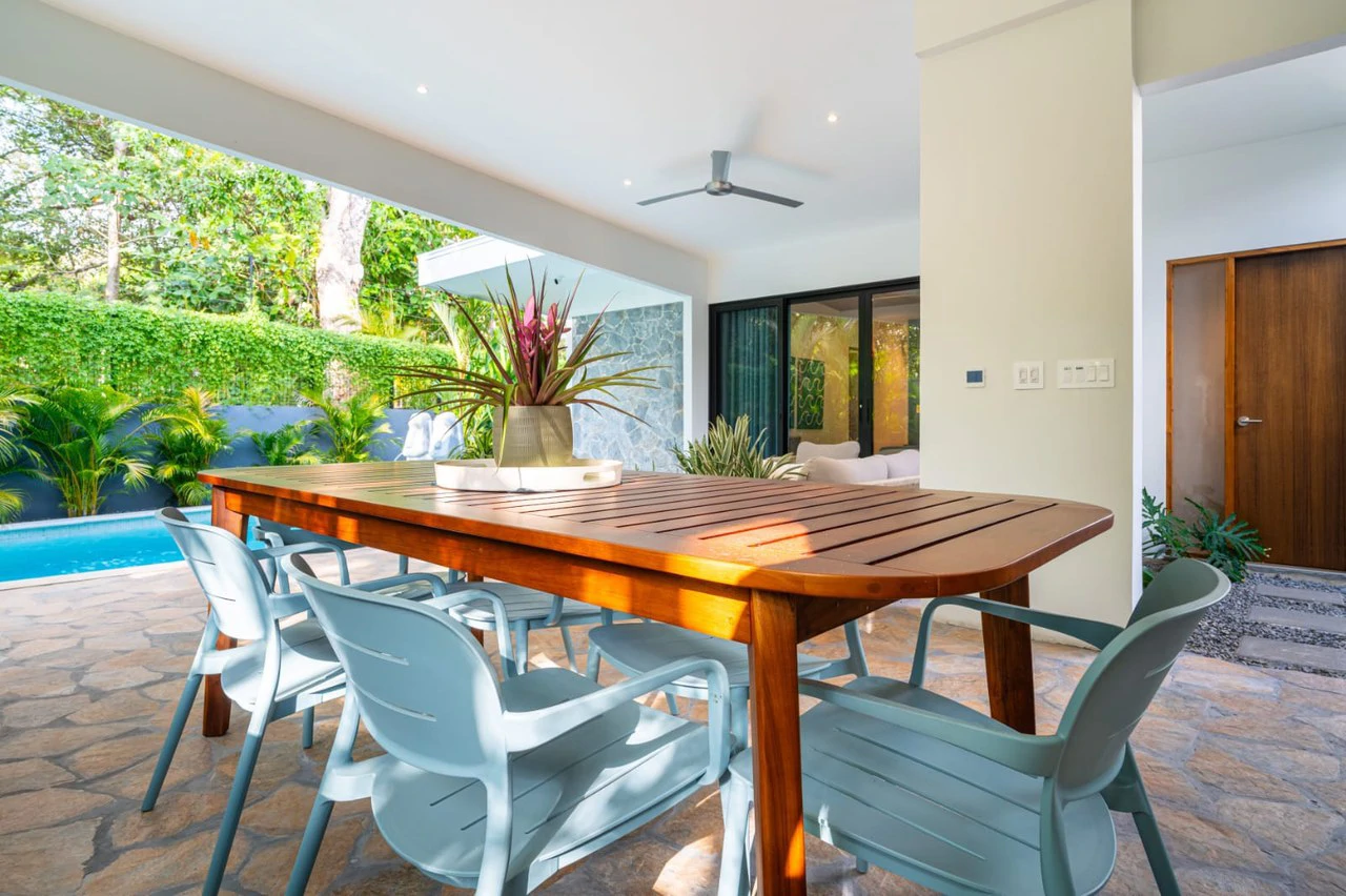 Amazing New Villa Cayman: Solar Powered and Walk to the Beach in Uvita! - Gallery image 16