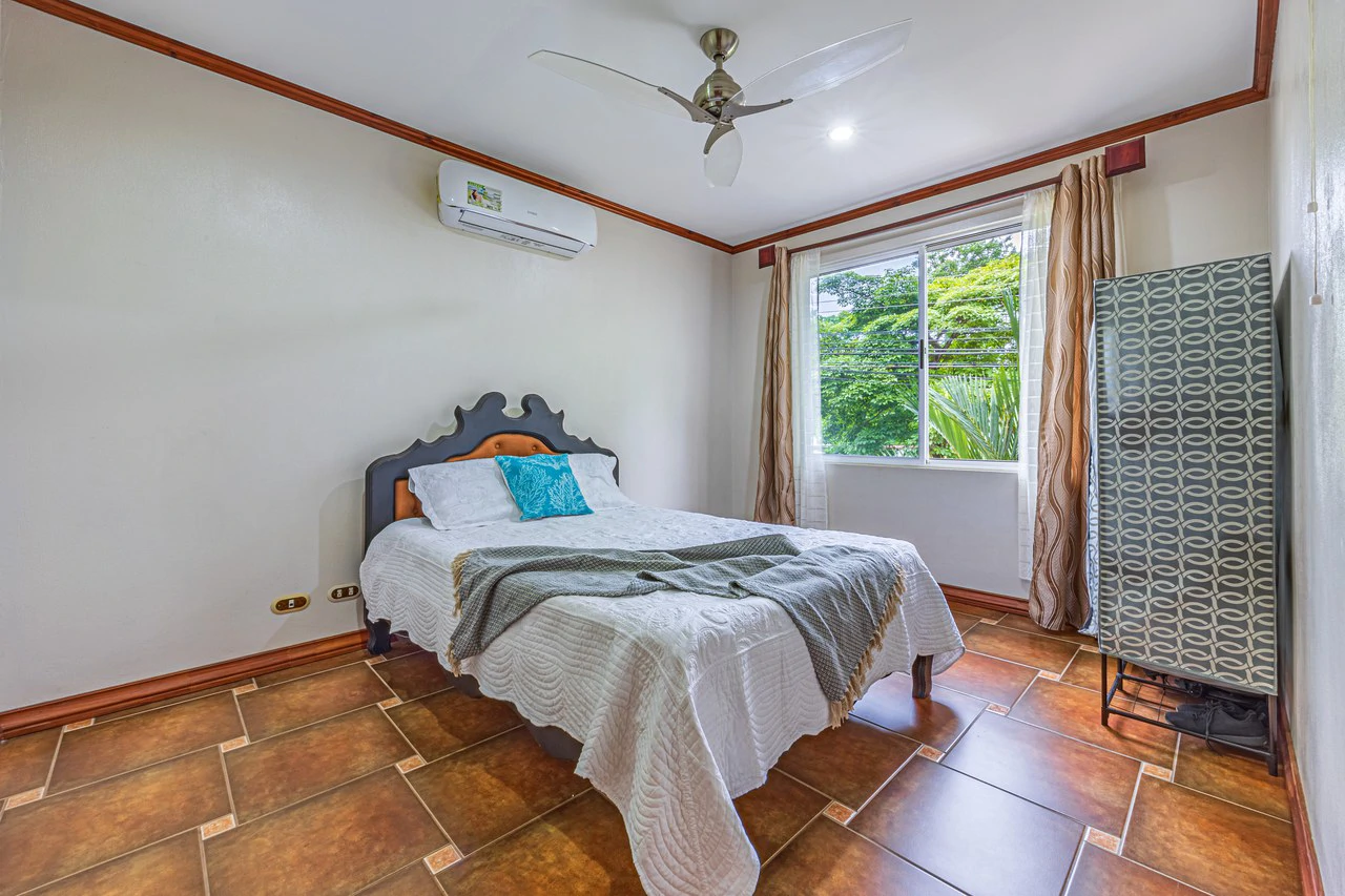 Happy Daze in Uvita: Commercial Building Opportunity in the Heart of Uvita. On Creek with Beautiful Jungle View - Gallery image 25