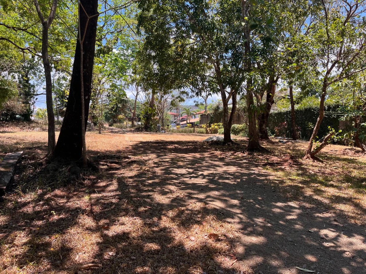 Build-Ready Flat Lot with Utilities in Carrillo, 5-min walk to Carrillo beach - photo 9