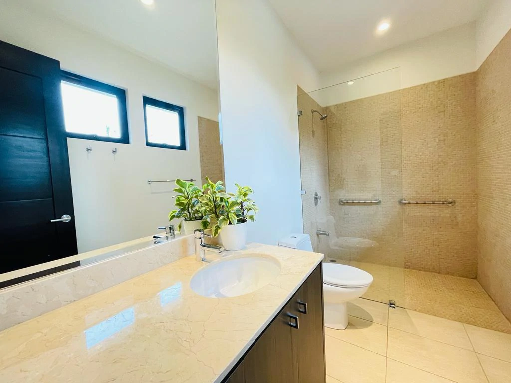 One Floor House for Sale Wide Garden Santa Ana Costa Rica - Gallery image 12