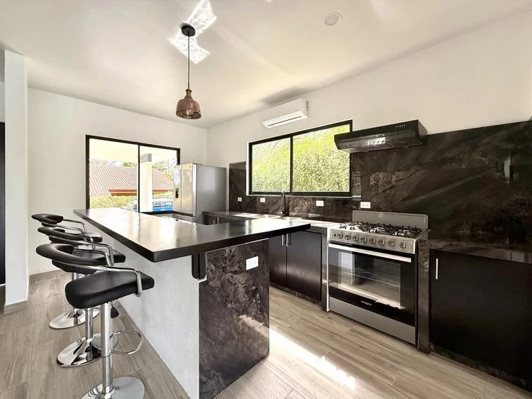Villa Flores:   Brand new build in upcoming Villas del Mar neighbourhood.  $399,000 USD - Gallery image 10