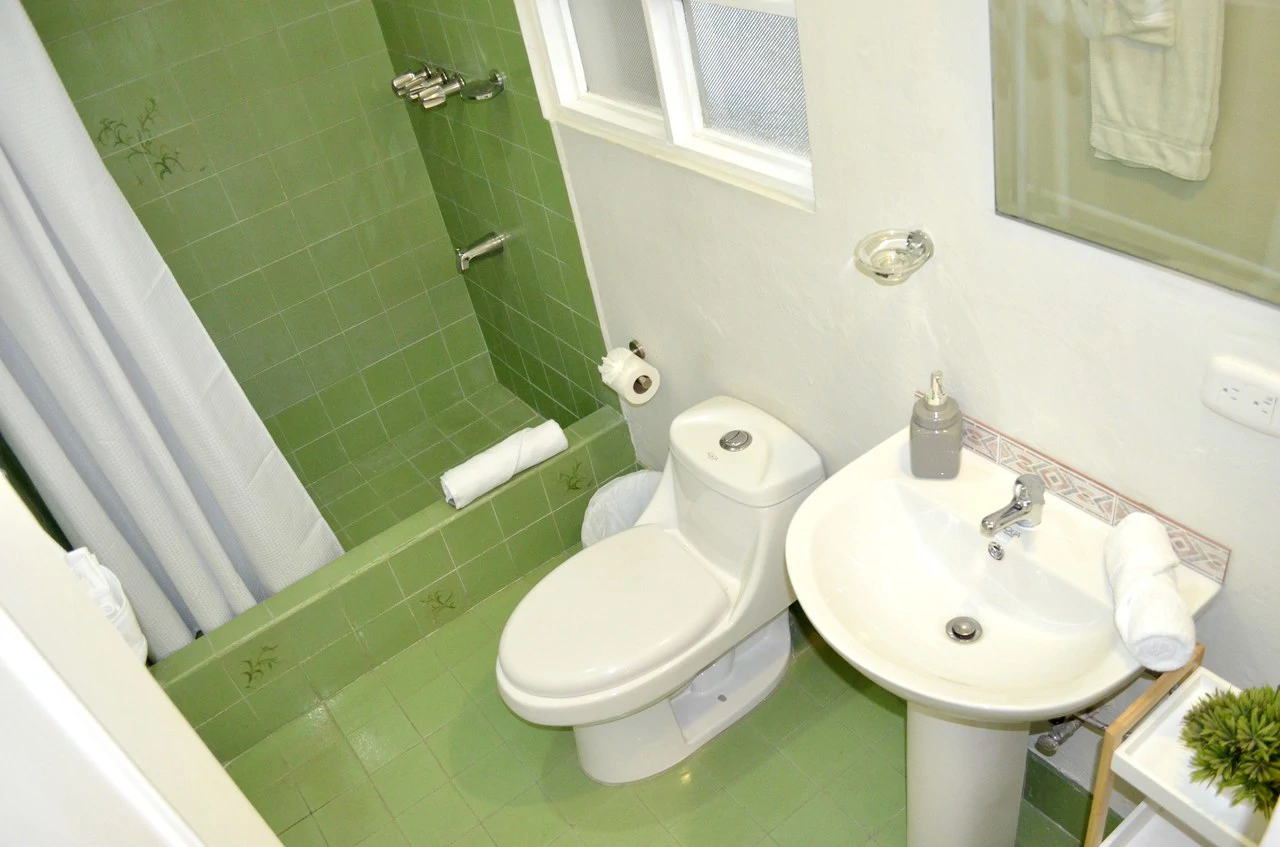 House for sale in residential area un San Jose, Costa Rica. - Gallery image 12