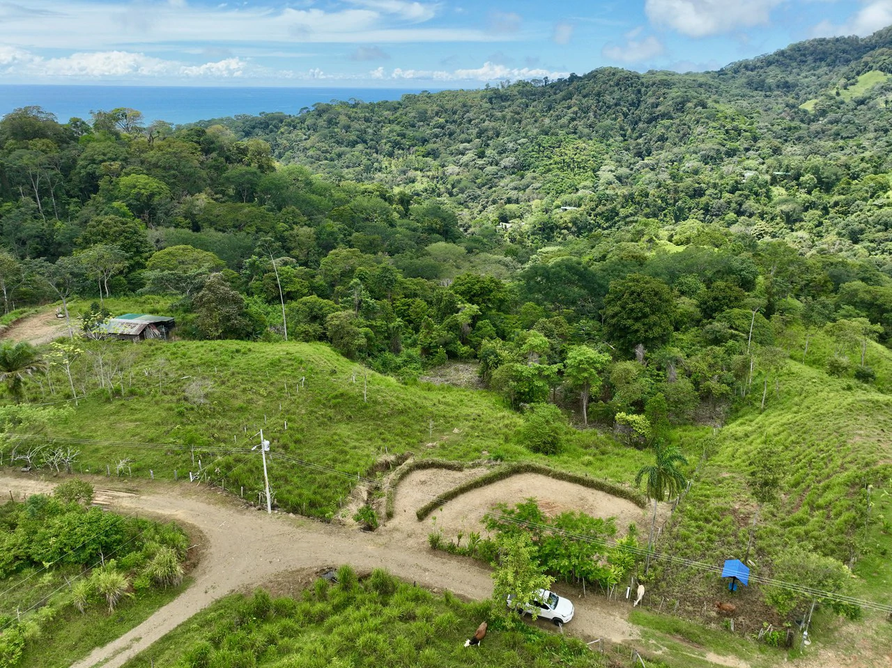 Spring and Waterfall!  3,2 Acres lot in Uvita Mountains - Gallery image 7