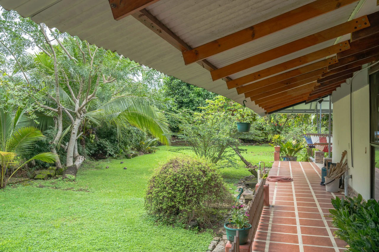 Matapalo gated home, 5 minutes from beach - Gallery image 31