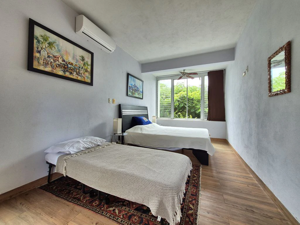 Casa Del Toro: Charm and Serenity in the Hills of Hojancha – 5-Bedroom House with Pool and Bungalow - Gallery image 24