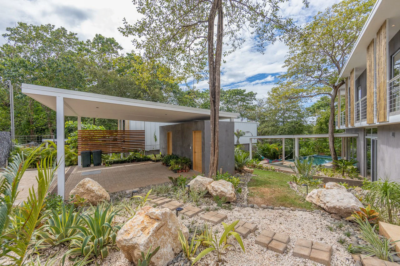 Casa C35: Stylish 4 Bedroom Home a Block to the Beach! - Gallery image 30