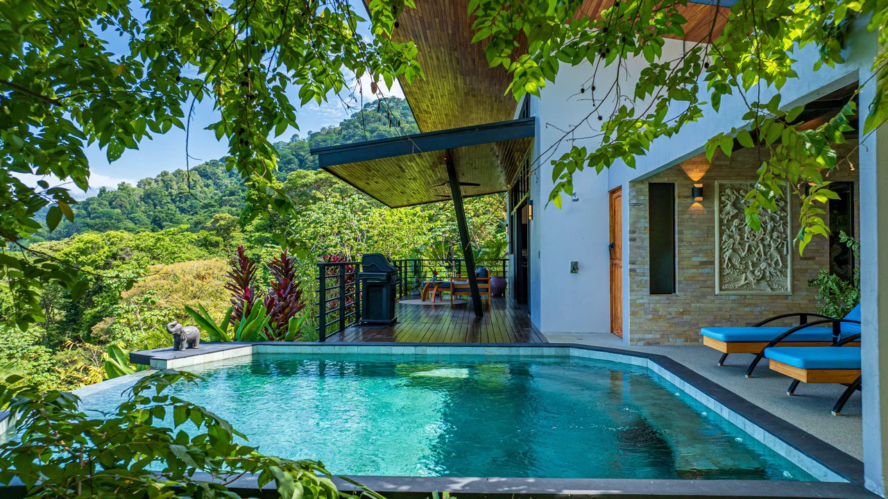 Casa Markissa: Luxury Oceanview Villa with Proven Rental Income. - Gallery image 35