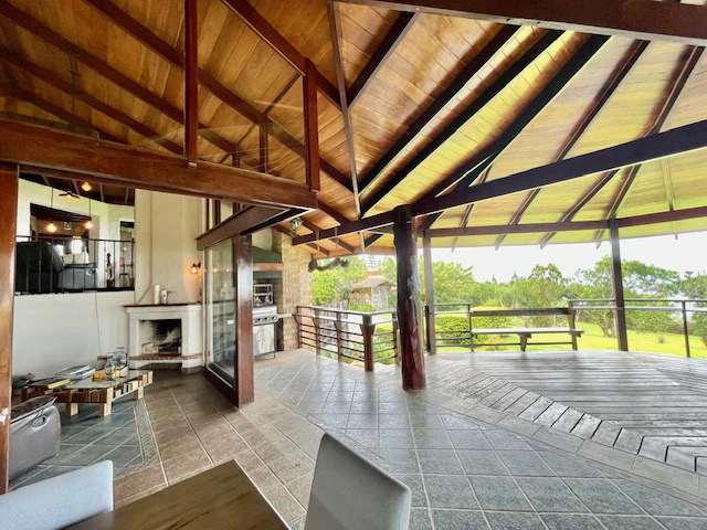 Colonial-Contemporary House with Retractable Star Roof, Guest House, and Panoramic Views - Gallery image 21