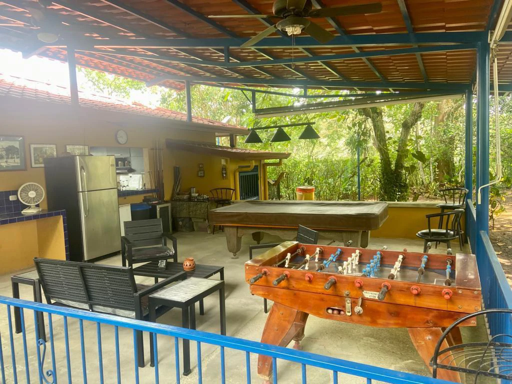 Estate in Esparza with 3 Homes, Pool & Tourism Potential – Perfect for Investment or Vacation Living! - Gallery image 12