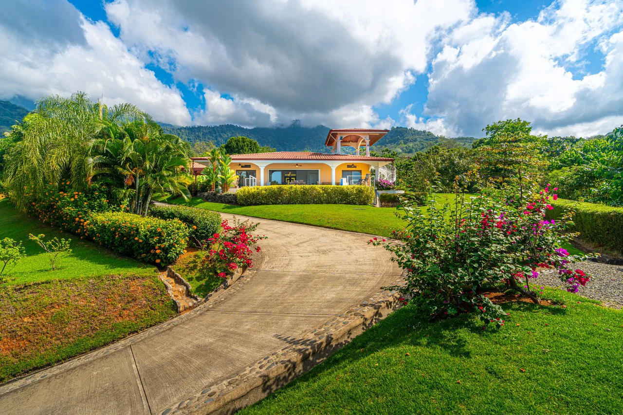 Casa Oma - Phase 11 - Ojochal: Mountain House For Sale in Ojochal - Gallery image 9