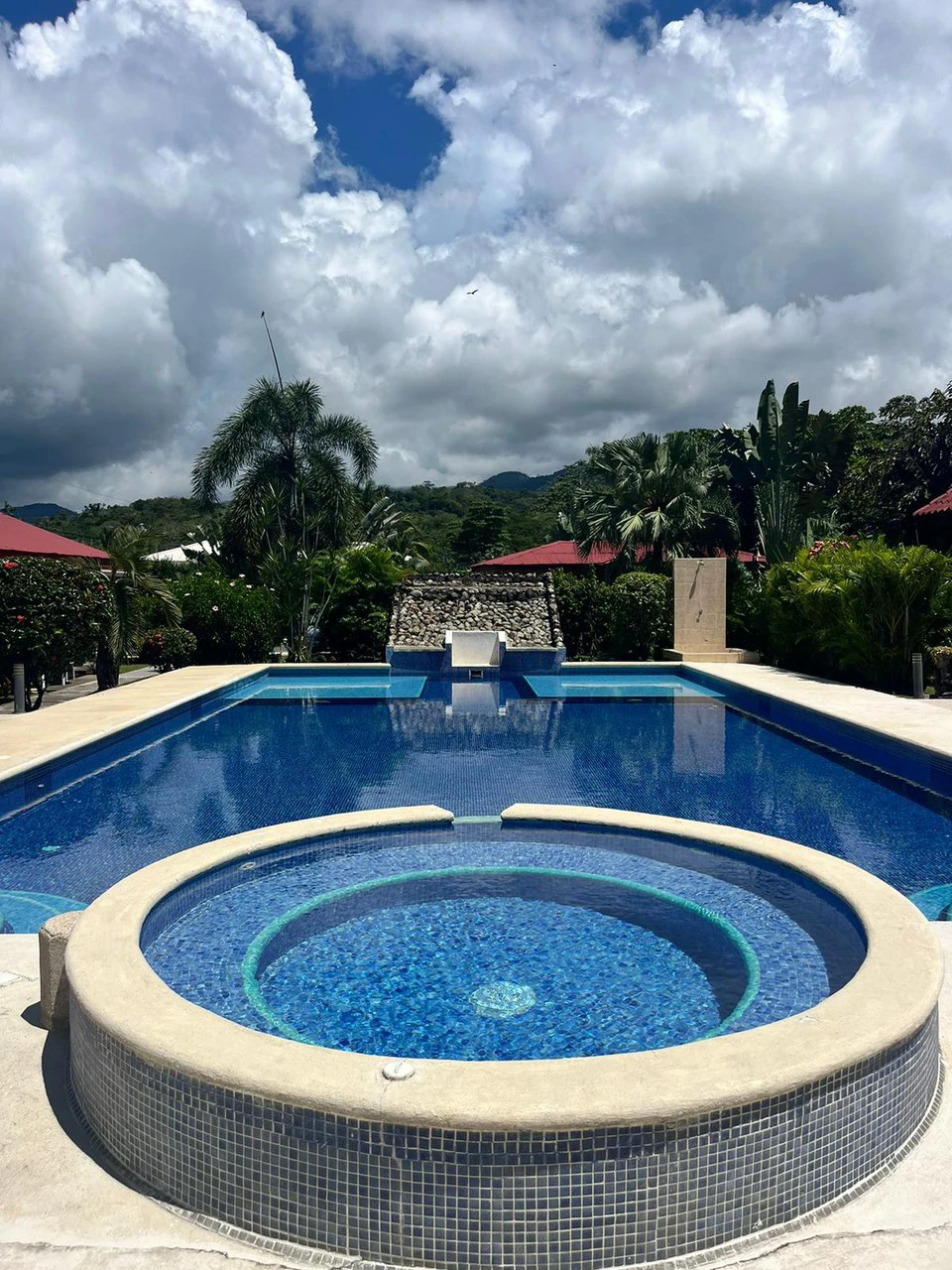 A Pristine 3-Star Jacó Gem Hotel with prime location and a history of excellence - Gallery image 3