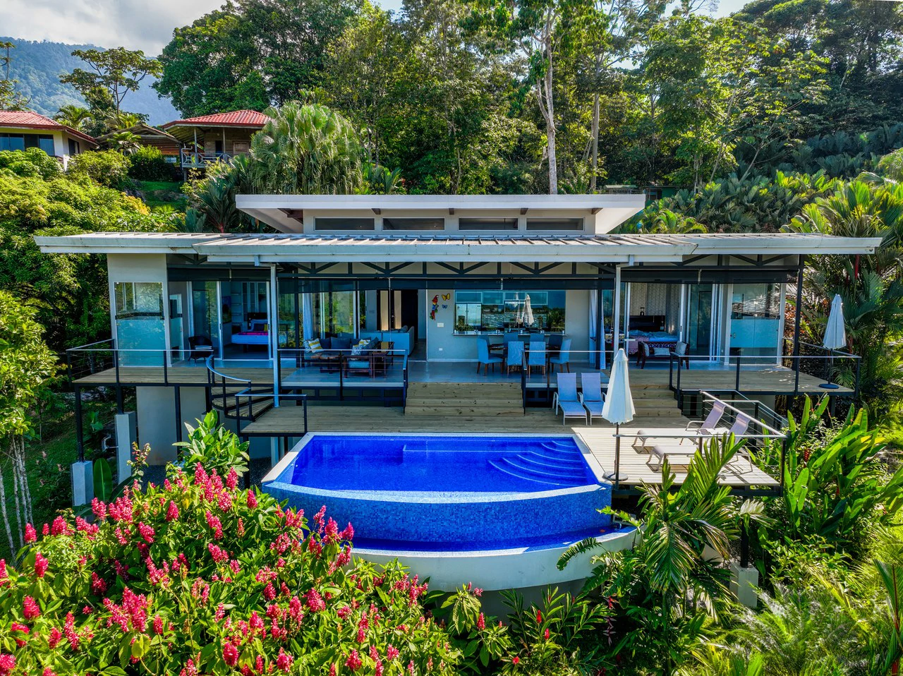 Luxury Villa with Guest House and Ocean Views of Costa Ballena