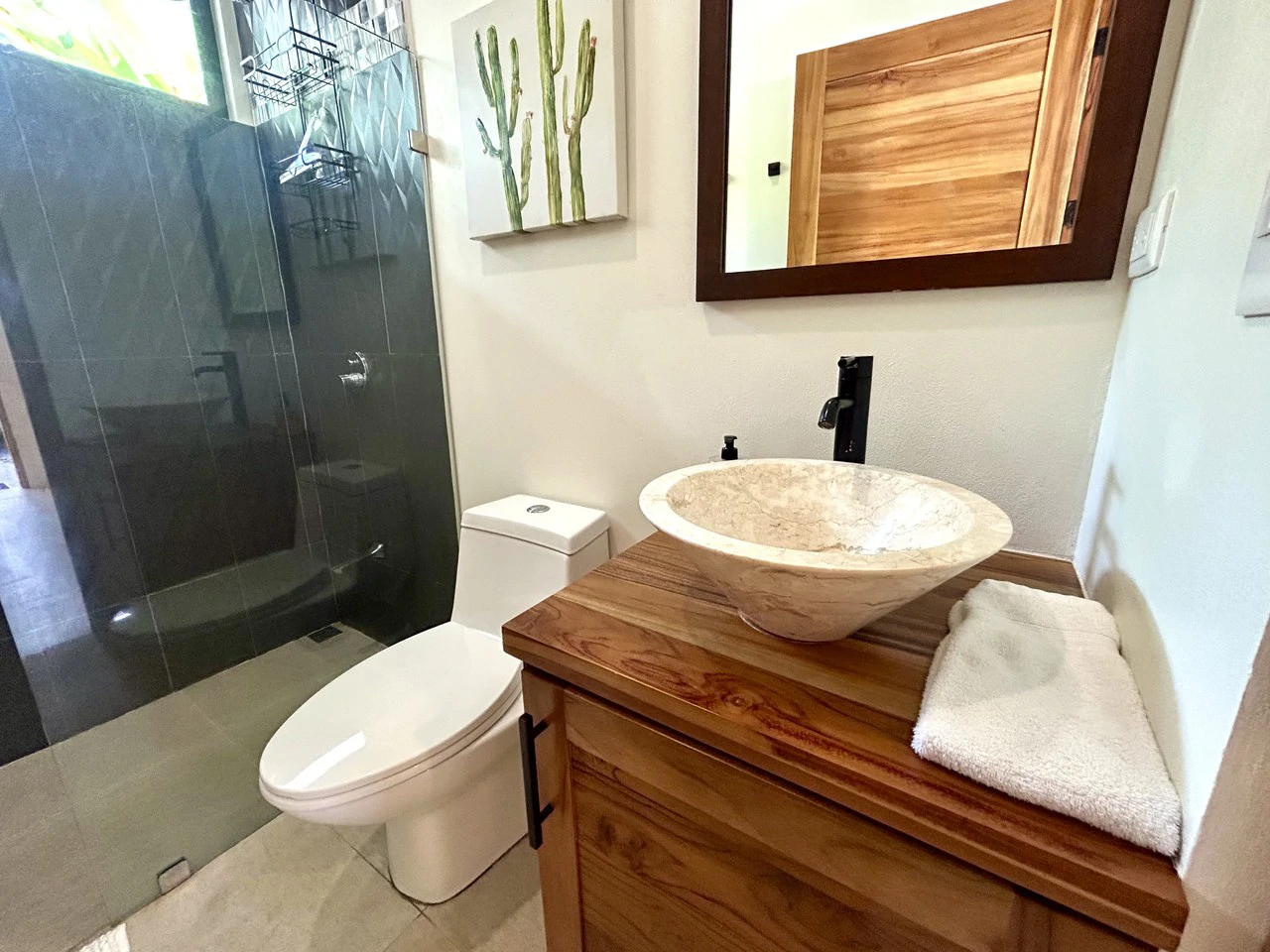 Walk-to-Everything Uvita Retreat | 3BR Home Minutes from the Beach - Gallery image 56
