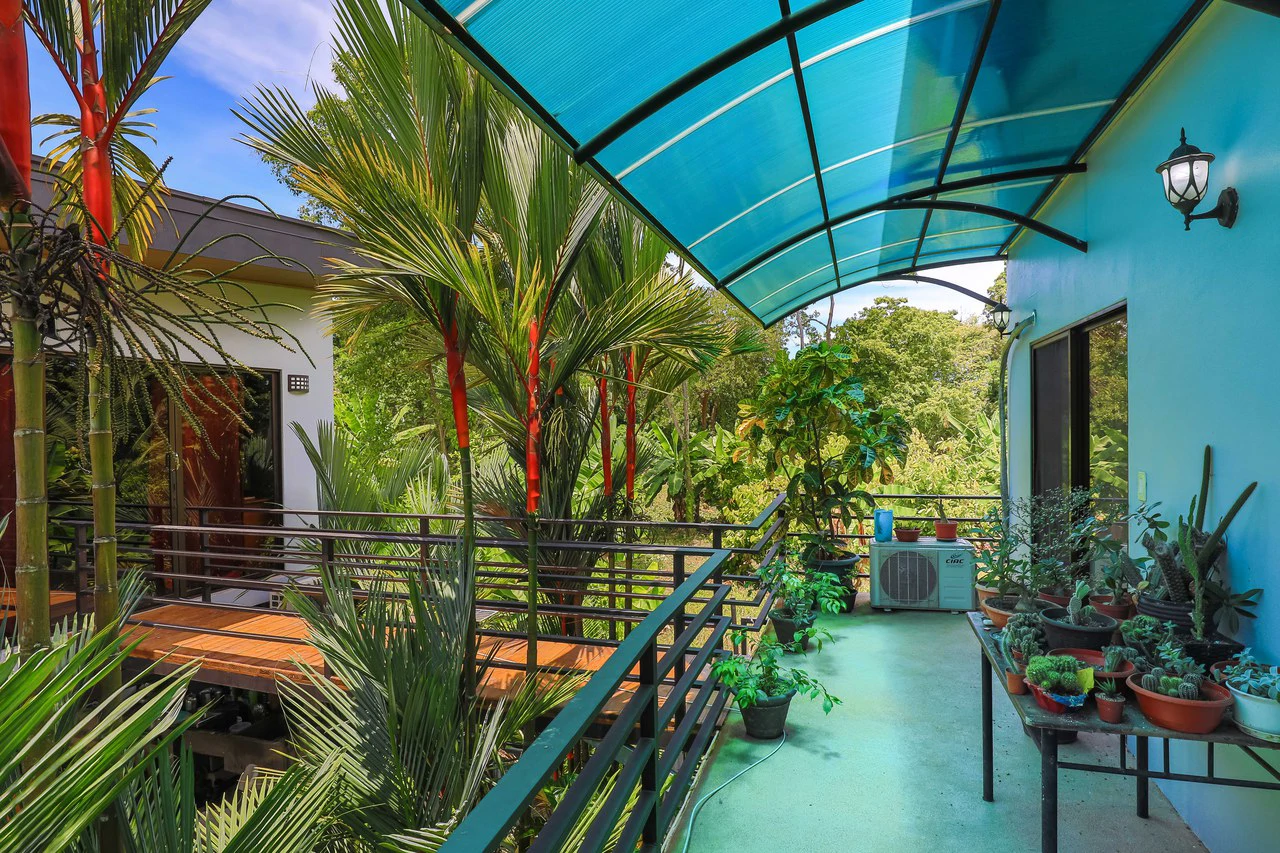 Apartment Hotel with Owners Suite, Fantastic Oportunity for Hostel in Uvita - Gallery image 16