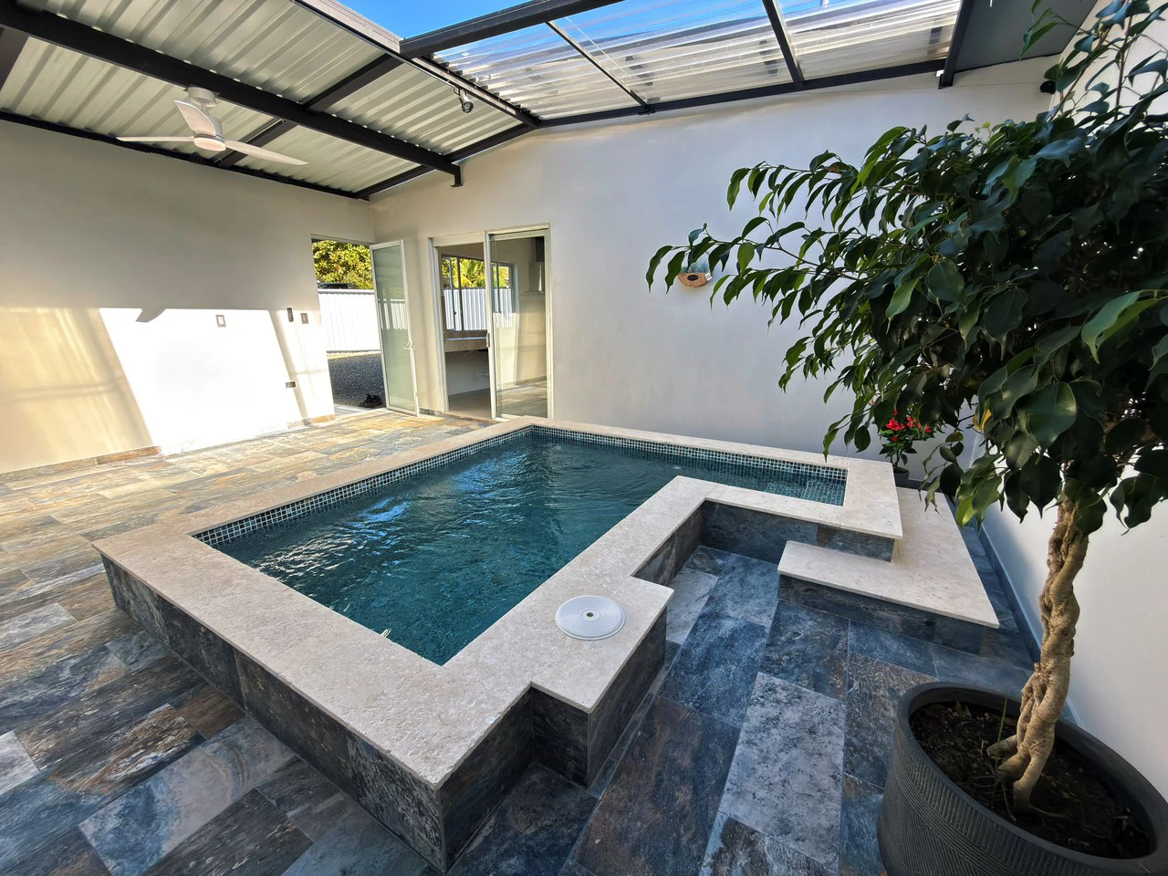 House For Sale in Daniel Flores - Gallery image 2