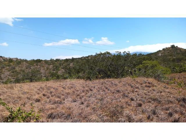 Huge Tico-Farm for sale with a big house in the mountains of Liberia, surrounded by nature and fantastic valley views - Gallery image 4