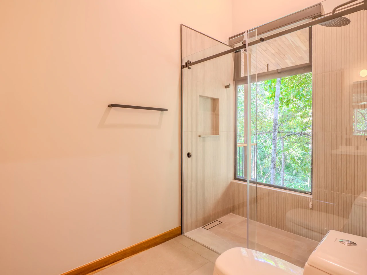 Luxury 3 Bedroom Home with Ocean Views in Downtown Uvita - Gallery image 78