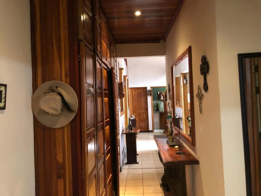 Luxury House for Sale in Liberia, Guanacaste, Costa Rica – Prime Location and Exclusive Design - Gallery image 34