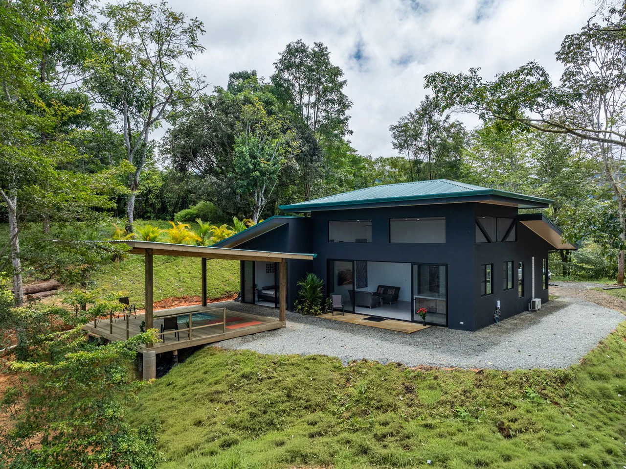 Home with Additional Building Areas and Creek on 3.5 Acres - Gallery image 6