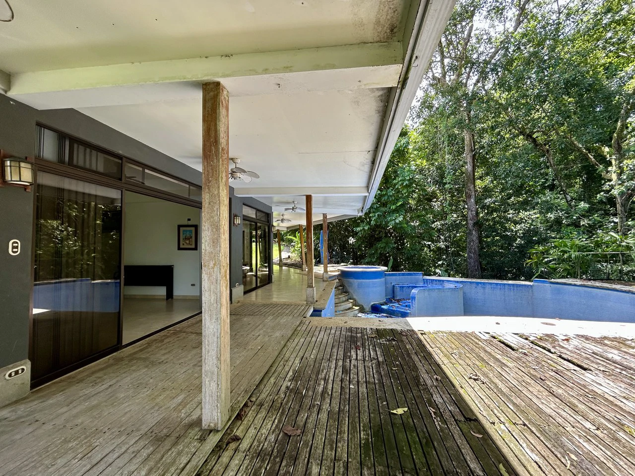 Fixer-Upper Home with an studio Office in Palmar Norte on a 7.58 Acres Property - Gallery image 55