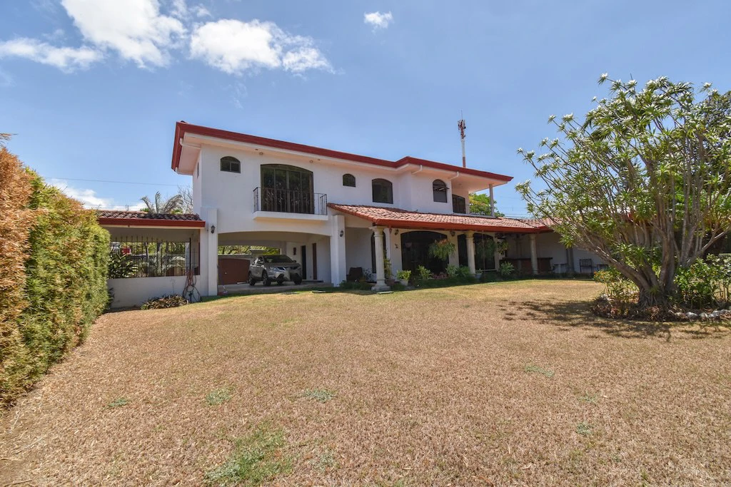 House For Sale in San Rafael - Gallery image 8